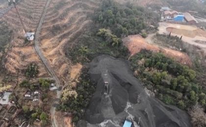 永久基本农田沦为垃圾场！怕被卫星拍到，“它”的表面盖了一层土......
