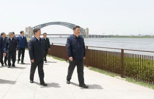 习近平在山西考察：抓好“两山七河一流域”生态修复治理