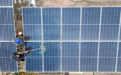 中国光伏AB面：累计装机破1000GW 制造端价格探底