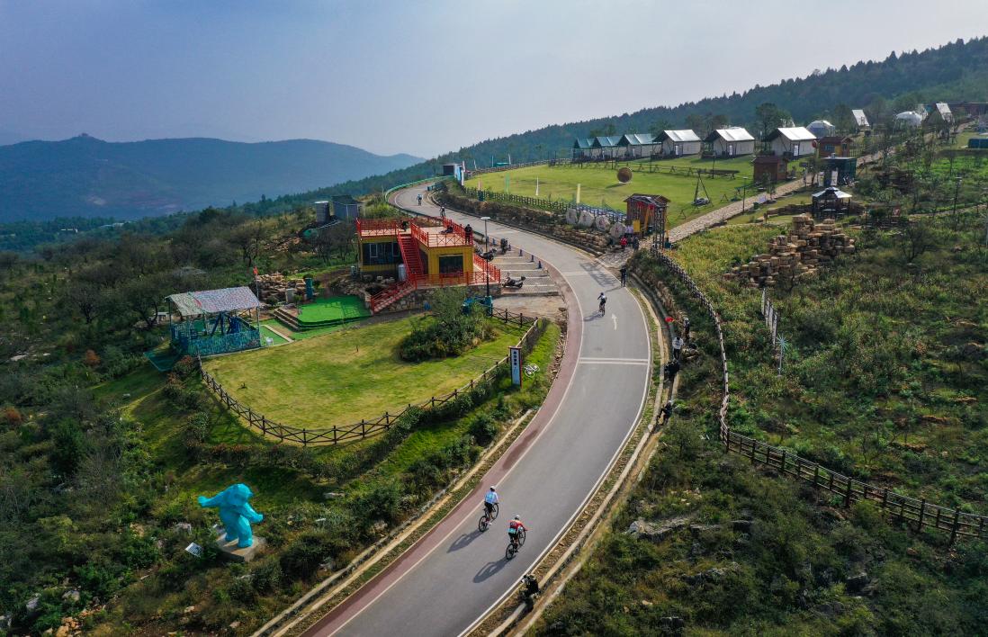 1773400164327362.jpg “龙脊天路”已成为游客节假.jpg