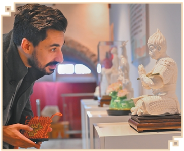 1773897294811839.png 2025年11月11日,一名参观者.png